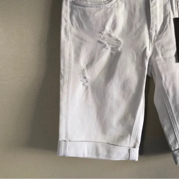 NWT Dollhouse White Bermuda Shorts - Picture 5 of 13